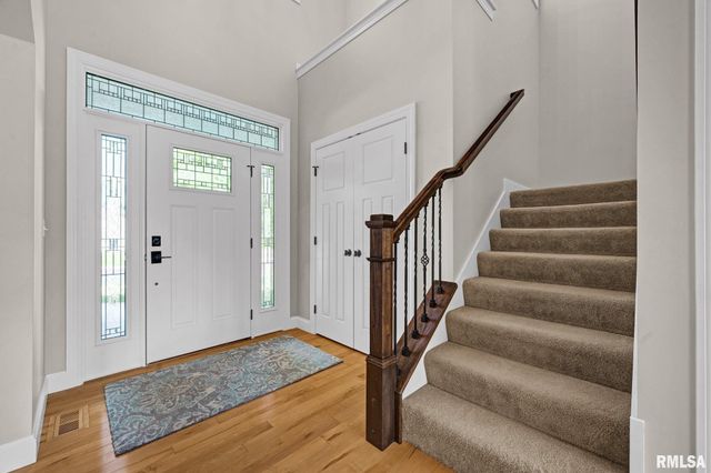 1613 KENSINGTON Drive, Washington, IL 61571