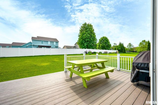 1613 KENSINGTON Drive, Washington, IL 61571