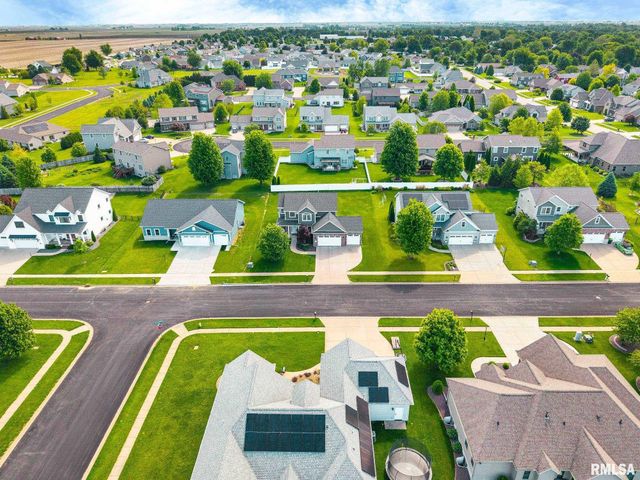 1613 KENSINGTON Drive, Washington, IL 61571