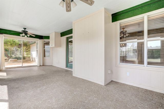 125 Kyle LN, Georgetown, TX 78633