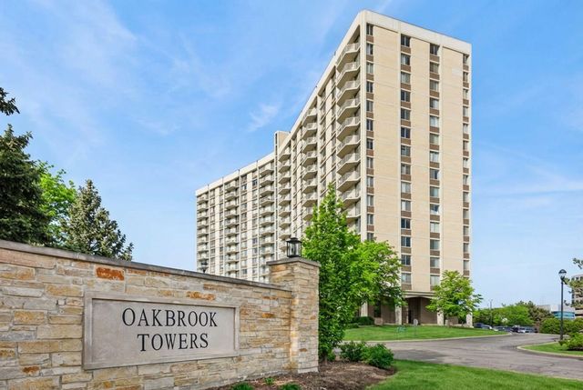 40 N Tower Road 8F, Oak Brook, IL 60523