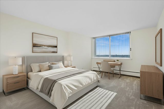 40 N Tower Road 8F, Oak Brook, IL 60523