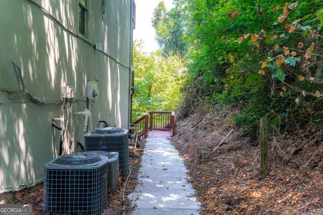 4260 Beverly Lane NE, Atlanta, GA 30342