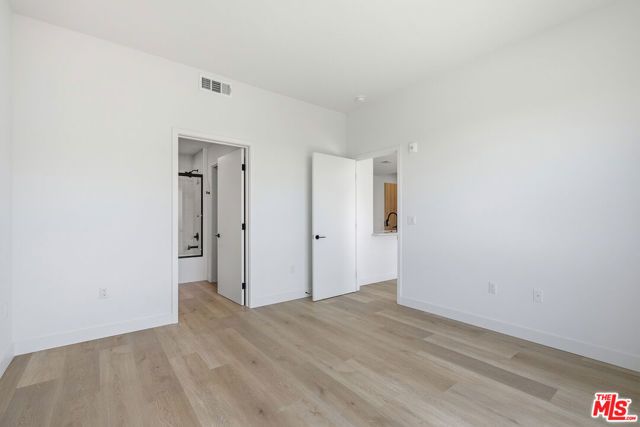 3555 Overland Avenue 402, Los Angeles, CA 90034