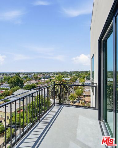 3555 Overland Avenue 402, Los Angeles, CA 90034