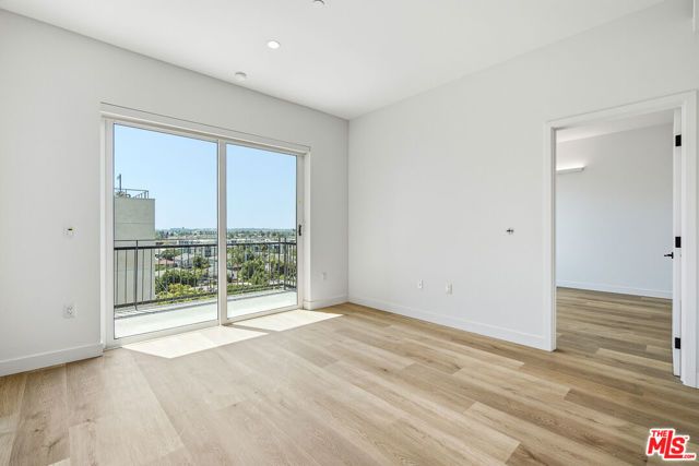 3555 Overland Avenue 402, Los Angeles, CA 90034