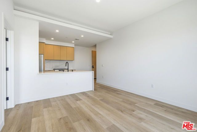 3555 Overland Avenue 402, Los Angeles, CA 90034
