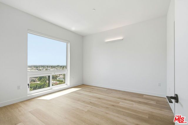 3555 Overland Avenue 402, Los Angeles, CA 90034