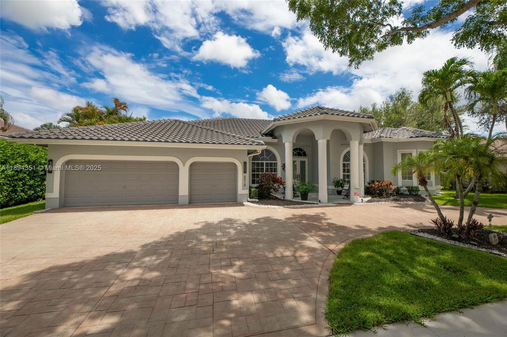 6518 NW 72nd Pl, Parkland, FL 33067