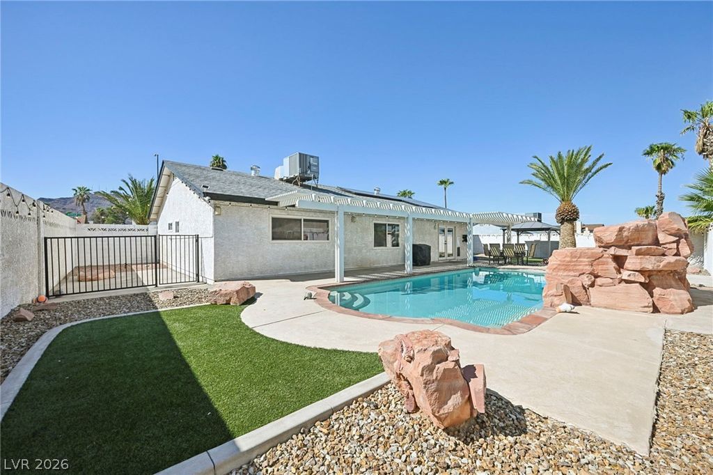 637 Apollo Avenue, Henderson, NV 89002 — photo 2