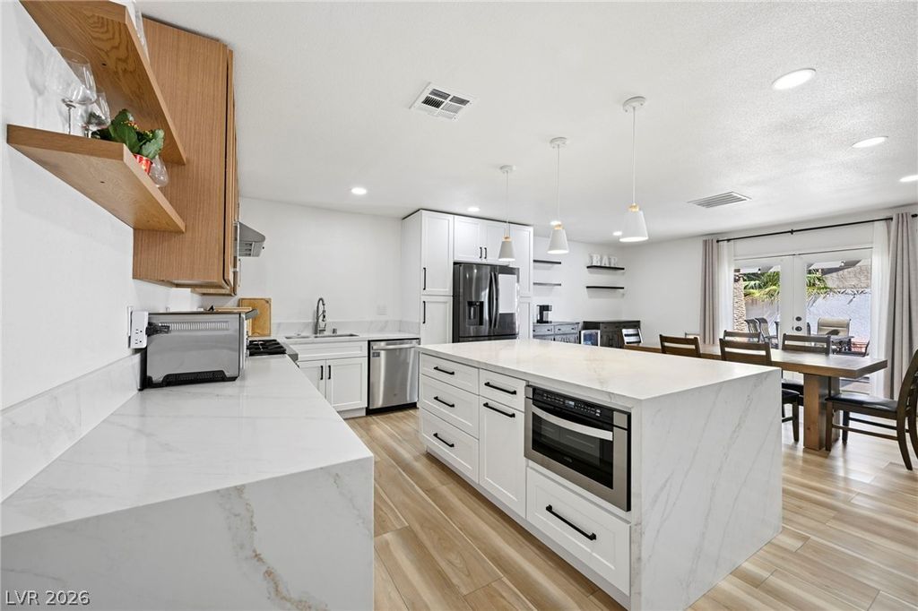 637 Apollo Avenue, Henderson, NV 89002 — photo 3
