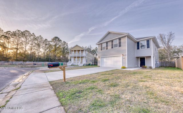 2113 Toulouse Street, Ocean Springs, MS 39564
