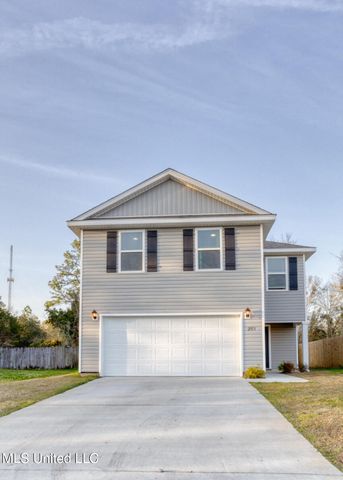 2113 Toulouse Street, Ocean Springs, MS 39564
