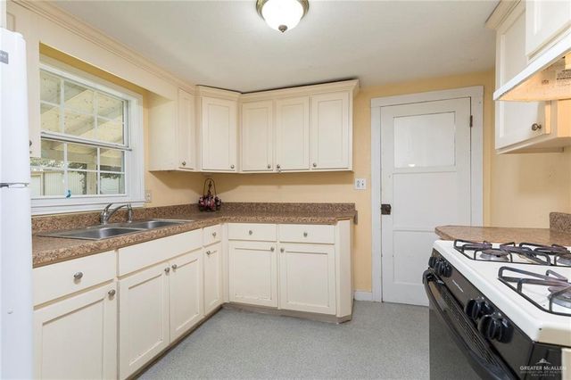 10114 Lipsey Drive, Edinburg, TX 78542