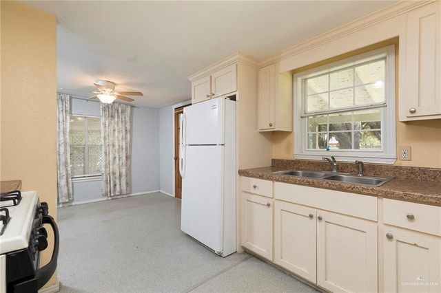 10114 Lipsey Drive, Edinburg, TX 78542