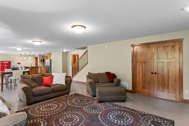 8871 Kahl Way NE, Otsego, MN 55362