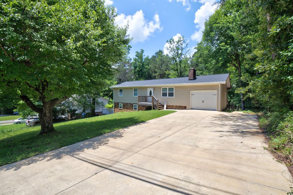 4313 Katie Kim Lane, Collegedale, TN 37363