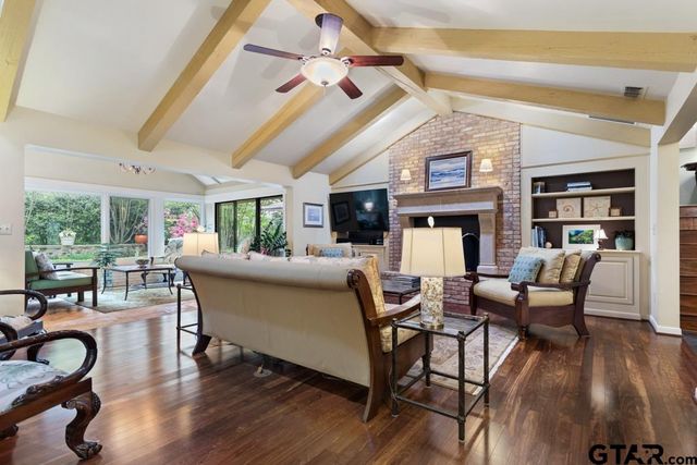 1513 Lake Park Circle, Hideaway, TX 75771