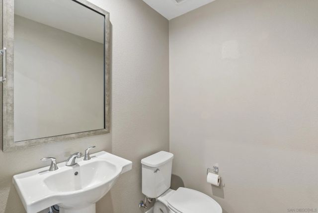 2820 Avella Circle, San Diego, CA 92108