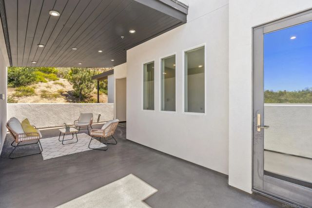 2820 Avella Circle, San Diego, CA 92108