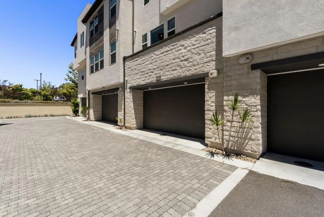 2820 Avella Circle, San Diego, CA 92108