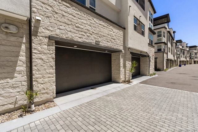 2820 Avella Circle, San Diego, CA 92108