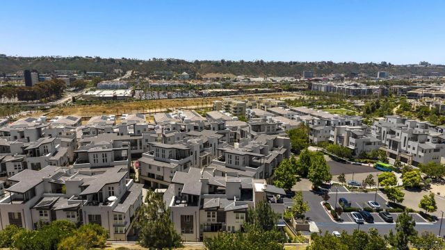 2820 Avella Circle, San Diego, CA 92108