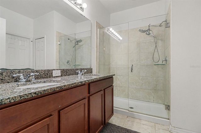 5423 DOVE COTTAGE LN, St Cloud, FL 34771