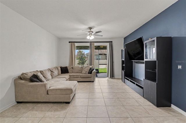 5423 DOVE COTTAGE LN, St Cloud, FL 34771
