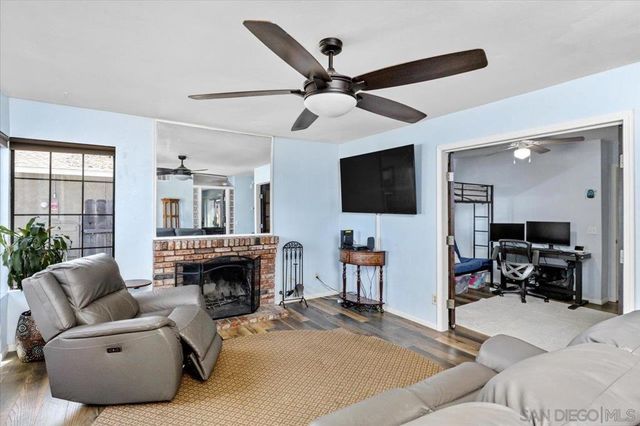 2337 Fallingleaf, Oceanside, CA 92056