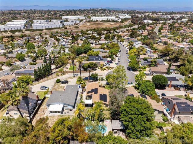 2337 Fallingleaf, Oceanside, CA 92056