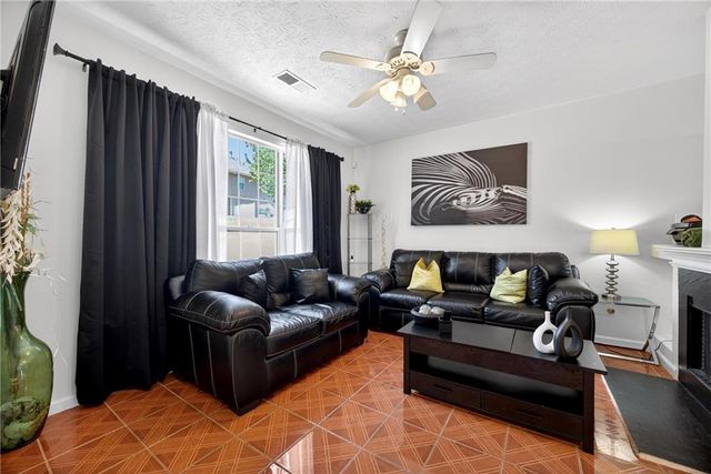 181 Oak Green Drive, Lawrenceville, GA 30044