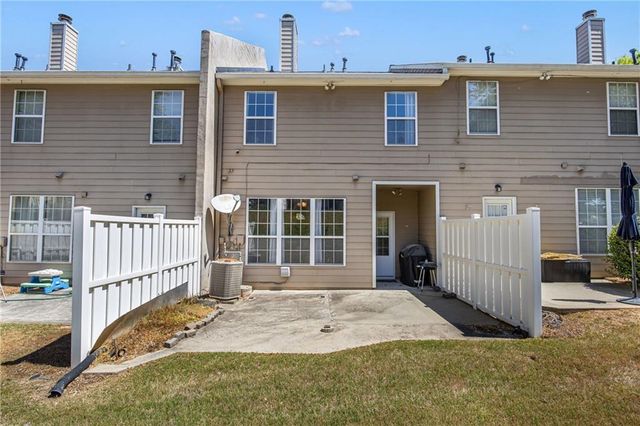 181 Oak Green Drive, Lawrenceville, GA 30044