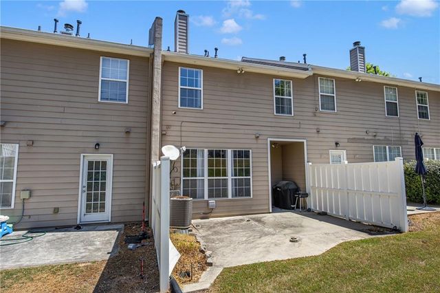 181 Oak Green Drive, Lawrenceville, GA 30044