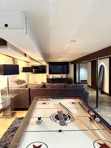 1161 Magdalyn Drive, Akron, OH 44320