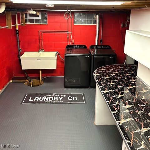 1161 Magdalyn Drive, Akron, OH 44320