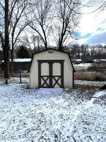 1161 Magdalyn Drive, Akron, OH 44320