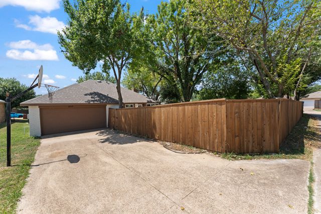 2113 Cedarwood Drive, Garland, TX 75040