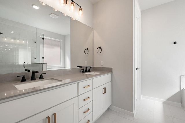 1160 North Roger Hanks Parkway, Dripping Springs, TX 78620