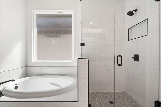 1160 North Roger Hanks Parkway, Dripping Springs, TX 78620