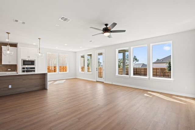 1160 North Roger Hanks Parkway, Dripping Springs, TX 78620