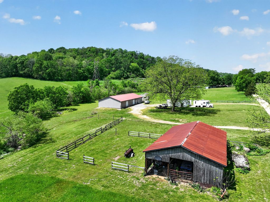 1641 Long Branch Ln, Mount Pleasant, TN 38474