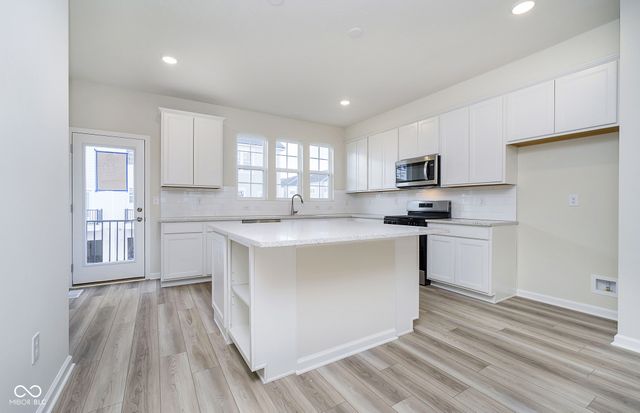 14525 Elsmere Lane, Carmel, IN 46074