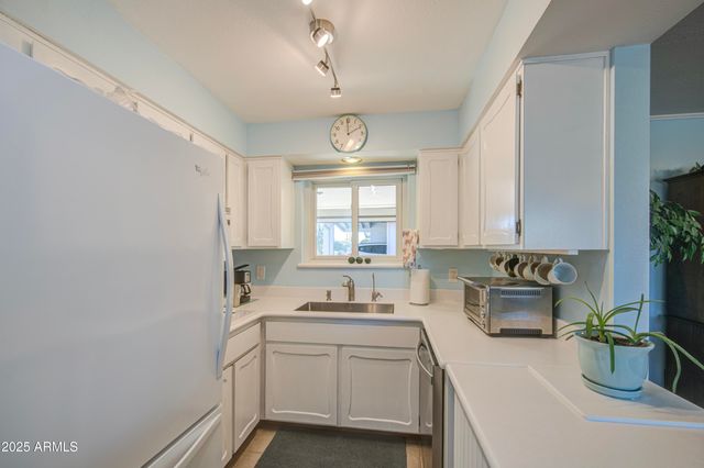 2238 N GAYRIDGE Road N, Mesa, AZ 85215