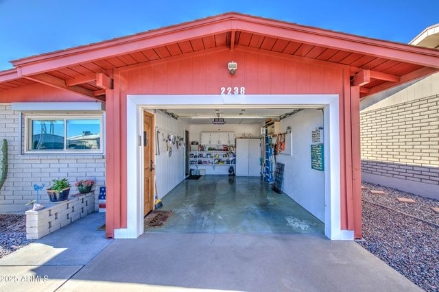 2238 N GAYRIDGE Road N, Mesa, AZ 85215