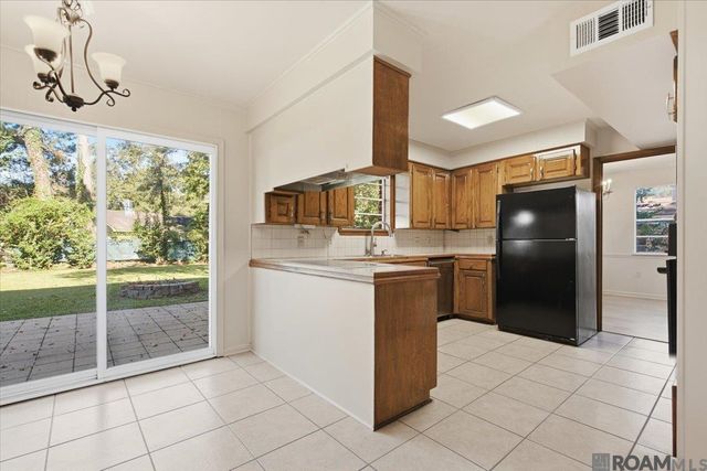 455 Corby Dr, Baton Rouge, LA 70810
