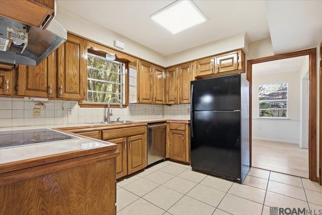 455 Corby Dr, Baton Rouge, LA 70810