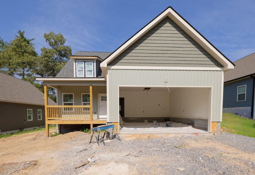 27 Greenslake Road, Rossville, GA 30741