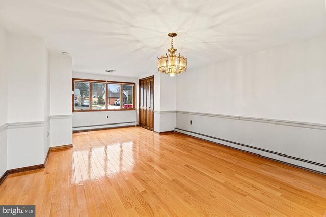 1413 FOSTER RD, Warminster, PA 18974