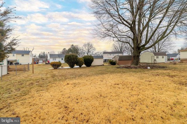 1413 FOSTER RD, Warminster, PA 18974